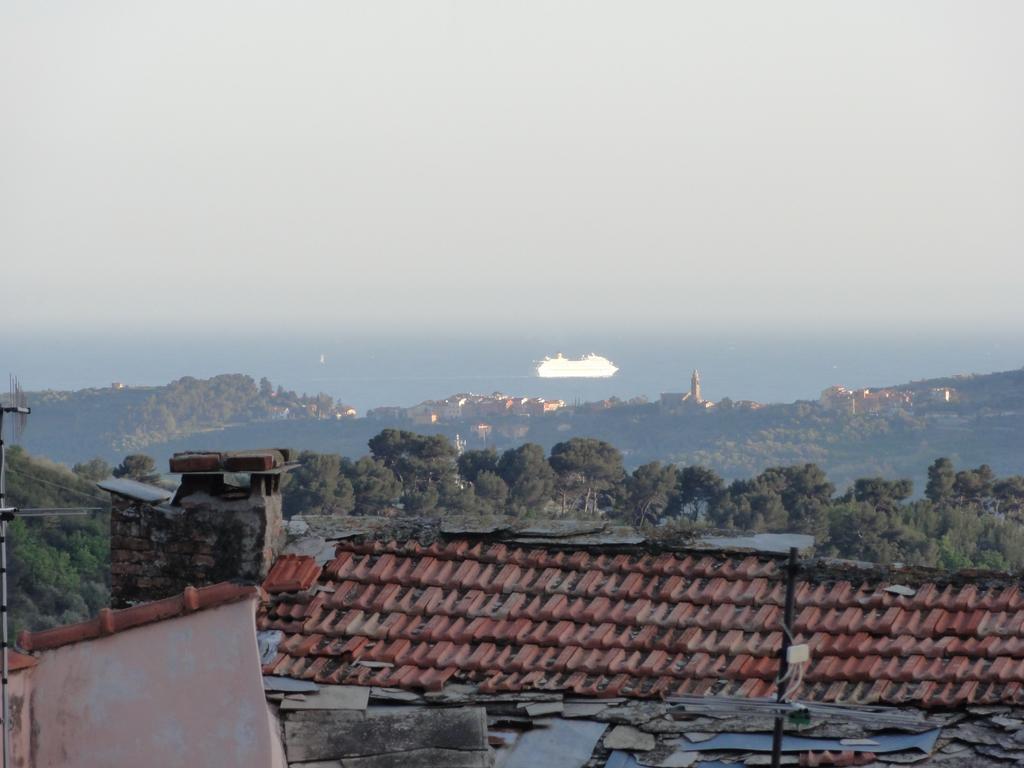 Il Merlo Della Rocca Vila Imperia Quarto foto