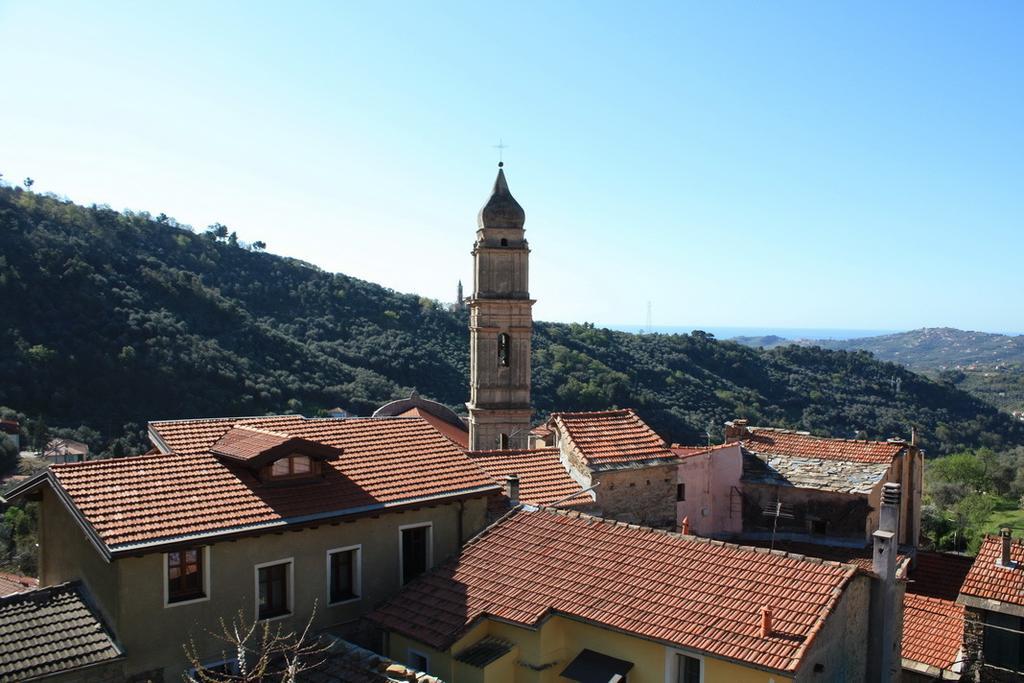 Il Merlo Della Rocca Vila Imperia Quarto foto