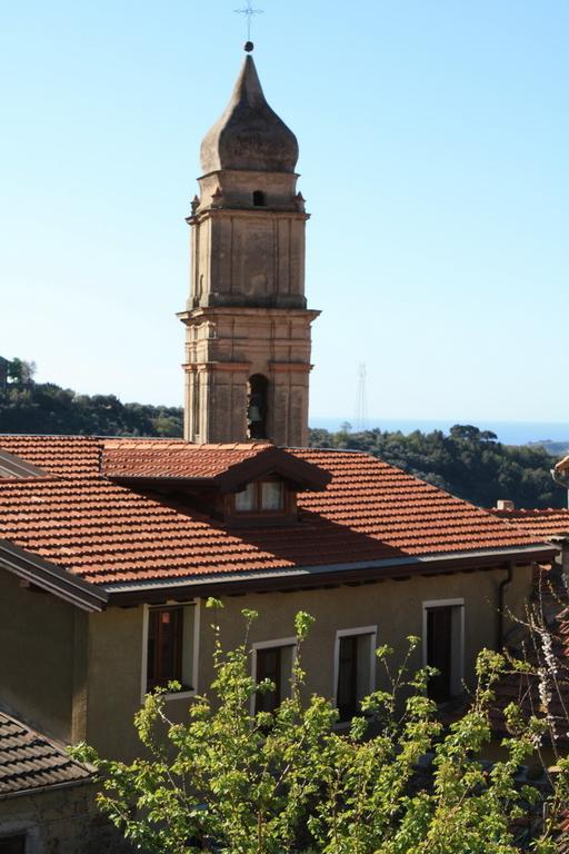 Il Merlo Della Rocca Vila Imperia Quarto foto